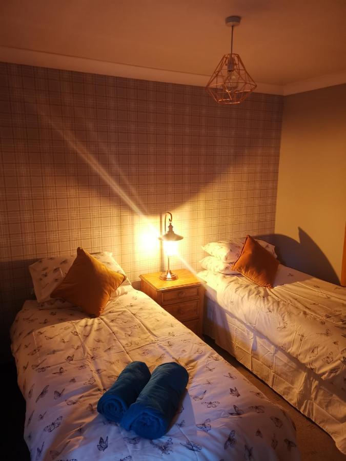2 Raasay Court Apartment Portree Ngoại thất bức ảnh