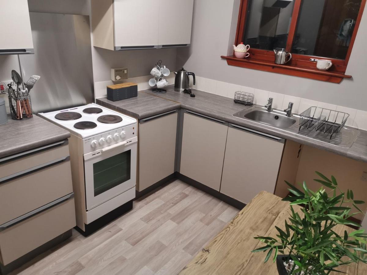 2 Raasay Court Apartment Portree Ngoại thất bức ảnh